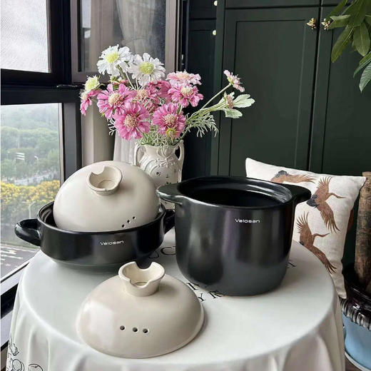 温仑山Velosan 砂锅煲 2.5L/⁥4L可选 进口高岭土+澳洲进口锂辉石；加厚锅体耐用锅身，‭耐热0°C~‏450°C；​质地稠密光滑坚硬；明火/‫电陶炉/烤箱可用 商品图8