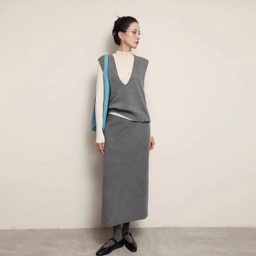 ma*e同款羊毛混纺深V领秋冬针织套头背心 商品图6