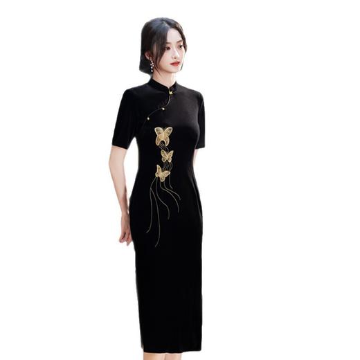 GX纯色丝绒刺绣贴花中长款短袖旗袍2025初秋新款复古国风高级感旗袍 商品图4