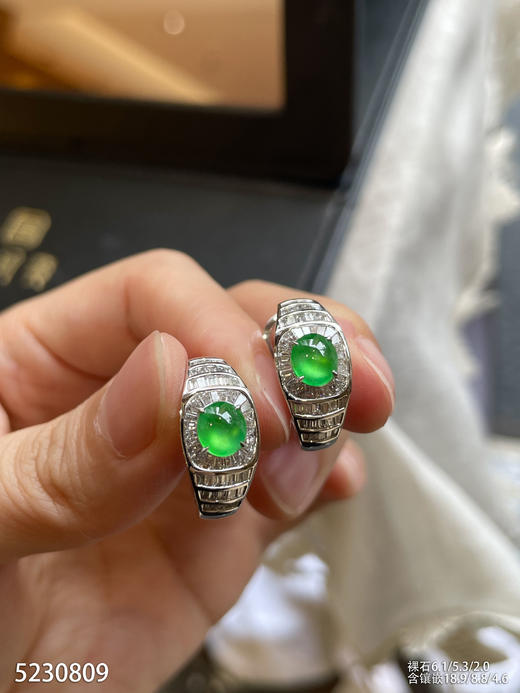 5230809，蛋面耳钉。具体价格微信咨询 商品图5