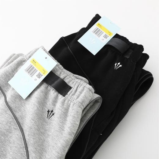 D092609公鸭系列字母Logo印花松紧腰直筒合身针织运动裤 商品图5