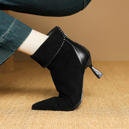 【预售5天】法式气质羊反绒面高跟短靴女秋冬新款单靴尖头女靴细跟小裸靴DB&M6599 商品图4
