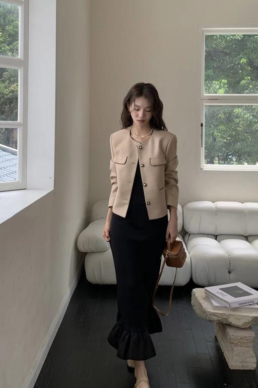 Le Malene 浅卡其色明线小香风圆领西装外套 18802 商品图3