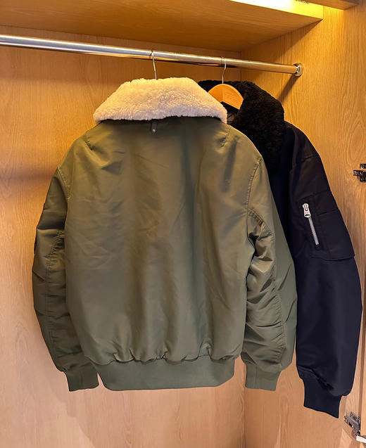 maの奢品！ 抗寒零下30°！美式羊羔毛翻领多口袋飞行员夹克情侣羽绒服 商品图8