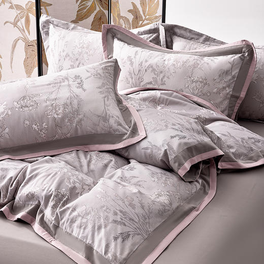 多喜爱 70S云丝缎磨绒床上用品四件套 花汀/素影hl 【优质长绒棉】【云丝缎磨绒】【欧式复古】多款可选 宽边工艺 礼盒包装 商品图8