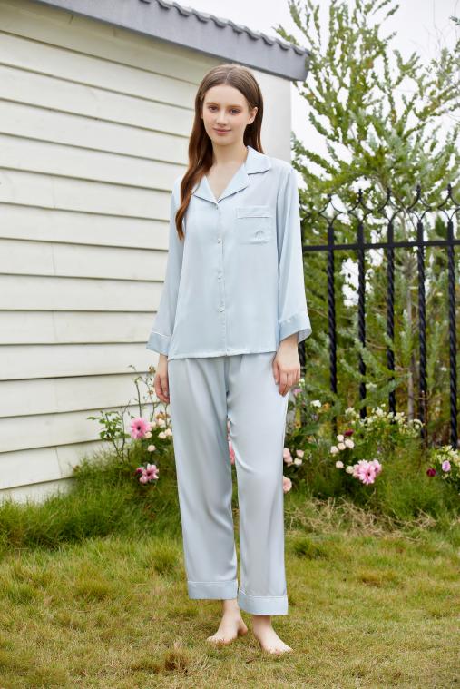 【第二件 0 元｜ 满2件 5 折】【秀黛】女纯色丝质长袖套装女士长袖睡衣家居服L1551026T【门店同款】 商品图1