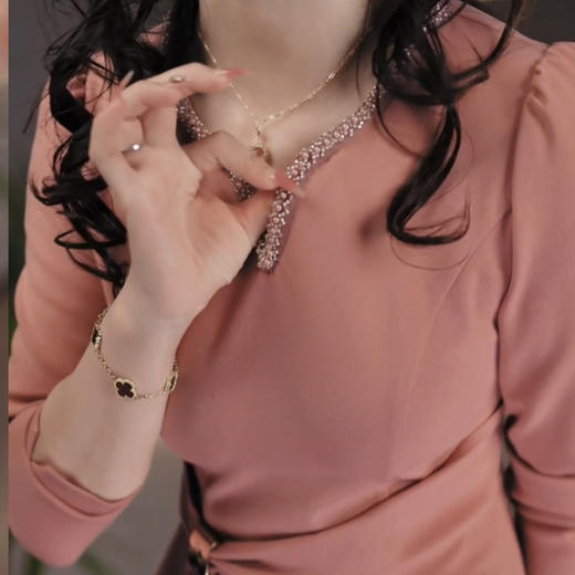 QYM 99H228-Y连衣裙气质洋气假两件包臀裙 商品图3