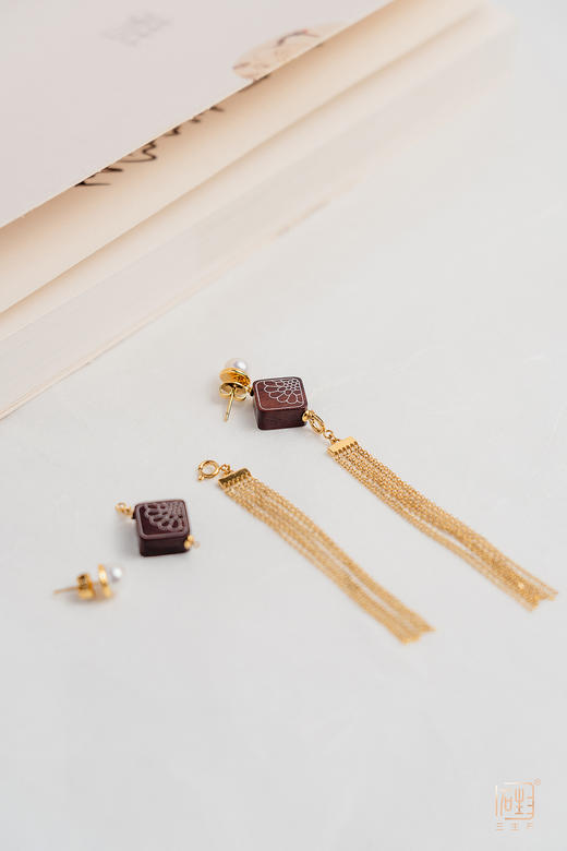 正念·梅兰竹菊小叶檀巴洛克珍珠蛇骨长链+多用耳饰 商品图10