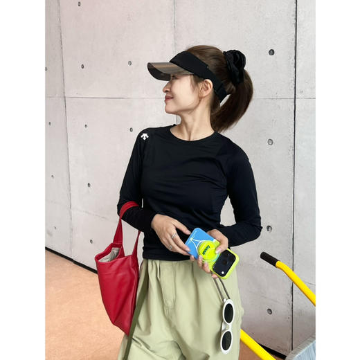 2509412    迪桑* 圆领长袖 运动上衣 商品图5