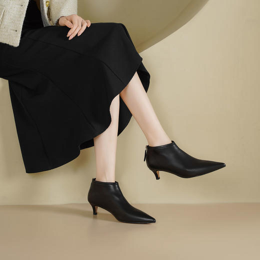 Westory2025年冬季胎牛尖头猫跟极简通勤百搭踝靴S25DS85861 商品图3