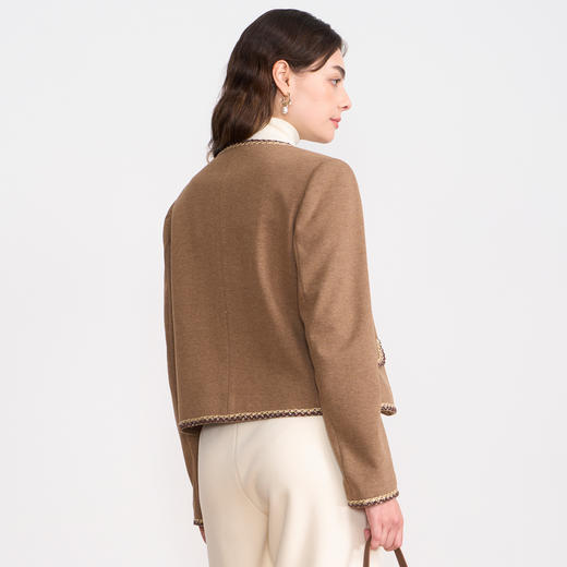 EITIE爱特爱复古高级感优雅气质小香风显瘦短外套2025秋冬新款D2503911 商品图4