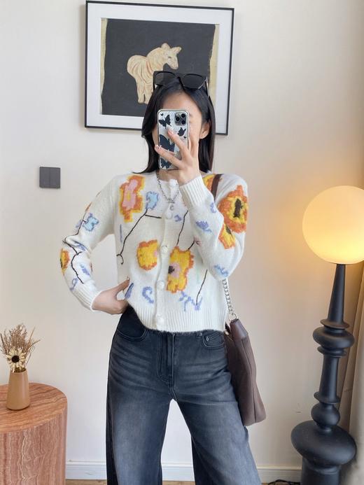 一眼爱上~Fabr*刺绣嵌花圆领针织开衫 商品图12