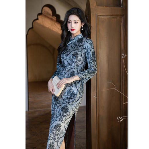 GX时尚年轻少女款长款丝绒七分袖旗袍2025秋季新款民族风旗袍 商品图2