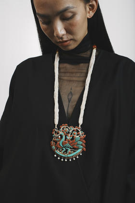 珍珠银鎏金面包珠老琉璃珊瑚绿松石纯银孔雀项链