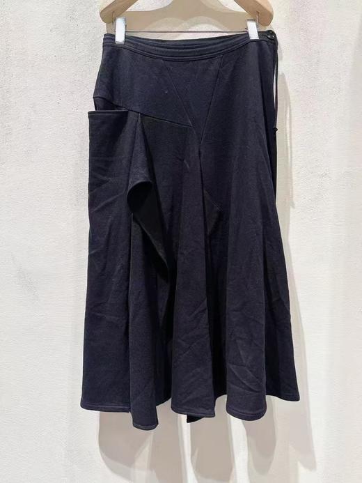 女款单边侧口袋半身裙 商品图0