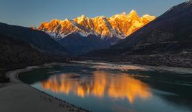 2.1/3.1出发 | 【西藏】藏东南冬色冰川季：林芝墨脱冰川世界深度行摄7日（K）