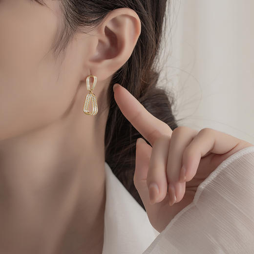 Winy S925 舞动奇迹 耳饰 金色合成立方氧化锆耳钉 滴胶工艺时尚百搭女款 商品图1