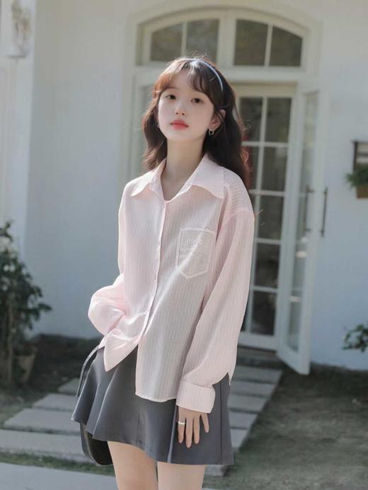 【秋新品】维纳真蒂2950清新条纹蕾丝口袋衬衫-喜出 商品图1