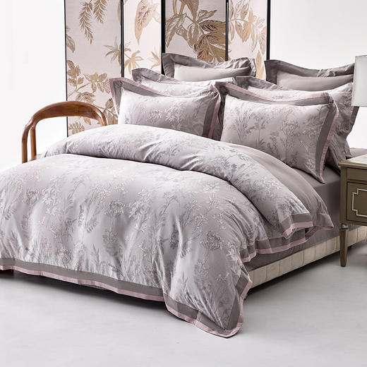 多喜爱 70S云丝缎磨绒床上用品四件套 花汀/素影hl 【优质长绒棉】【云丝缎磨绒】【欧式复古】多款可选 宽边工艺 礼盒包装 商品图7