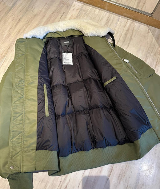 maの奢品！ 抗寒零下30°！美式羊羔毛翻领多口袋飞行员夹克情侣羽绒服 商品图10