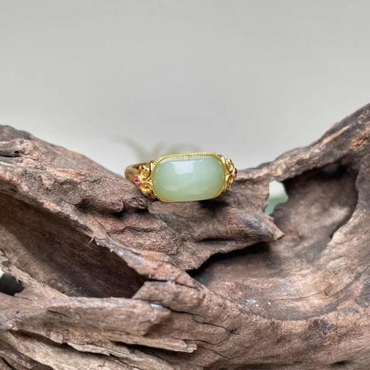 S925和田玉马鞍面戒指 商品图0