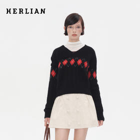 HERLIAN 2025秋冬新品菱格绞花V领套头衫