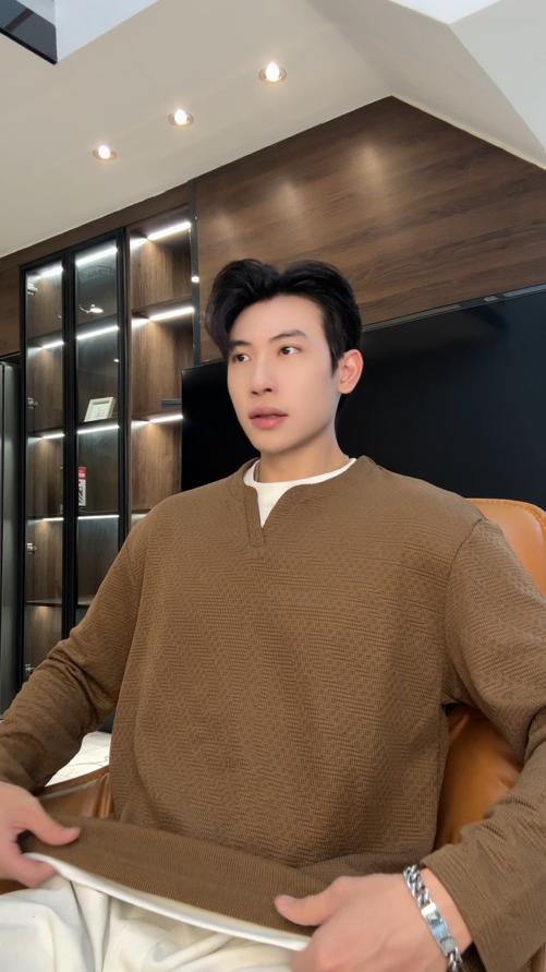 3268SDSA男士秋冬新款痞帅男装设计师撞色肌理感假两件长袖T恤百搭潮 商品图0