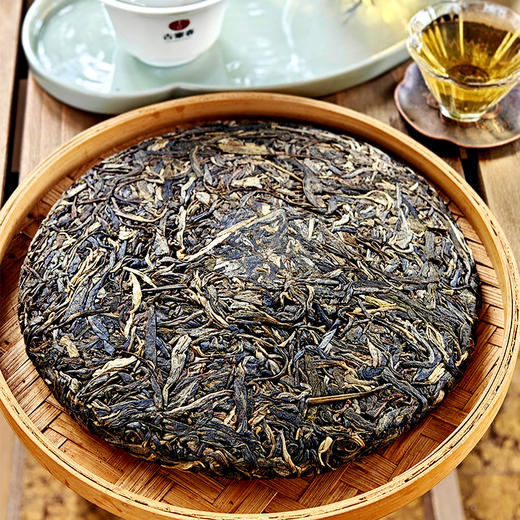 蕞鼎级产品【皇票】2018年龙盘箐茶王，勐海第一高杆古寨春蕞鼎级产品，线上开业留存至今回馈喜欢极致口感的茶友，357克/饼*5，锡罐包装 商品图2