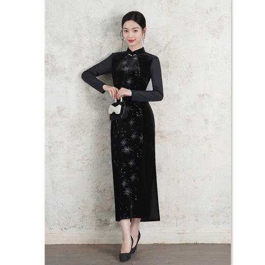 GX早秋新款丝绒长袖旗袍2025新款时尚改良新中式复古女装高级感旗袍 商品图2