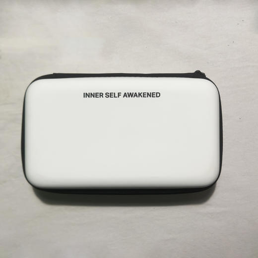 【积分商城】白色化妆盒 整理师推荐收纳包 拉链硬壳保护盒 商品图0