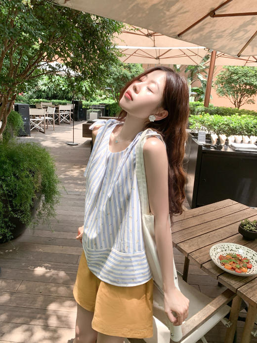 <曾小咸推荐>4.2现货秒杀 ！微信超特价！韩系条纹系带背心 日常129.99 立减60 秒杀69.99！ 商品图11