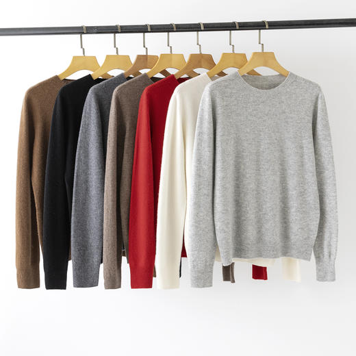 【高品质私服】【无缝羊绒混纺圆领光板长袖】精选了羊绒、羊毛和貂毛这三种顶级材质，做工精致，纹路特别细腻，休闲又日常，上班上学穿都合适YS5801-CC 商品图4