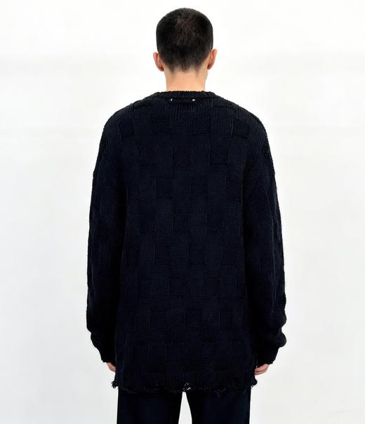 男款破洞棋盘格针织毛衣 商品图3