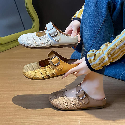 【特妮娜 小香风飞织勃肯鞋】珍珠链条装饰 复刻香NAI儿高级感 轻松穿出小香风氛围感 鞋面镂空网眼设计 吸湿速干内里 夏日告别黏腻感 L# 商品图0