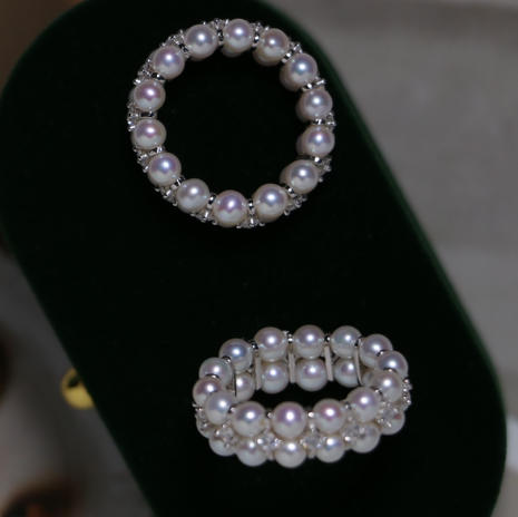 甄珠贝 淡水ji光 正圆无暇 w an美品质 3-4mm 弹力戒指，手瘦拍小号，胖一丢的拍大号（特殊尺寸要求请私我） 商品图0