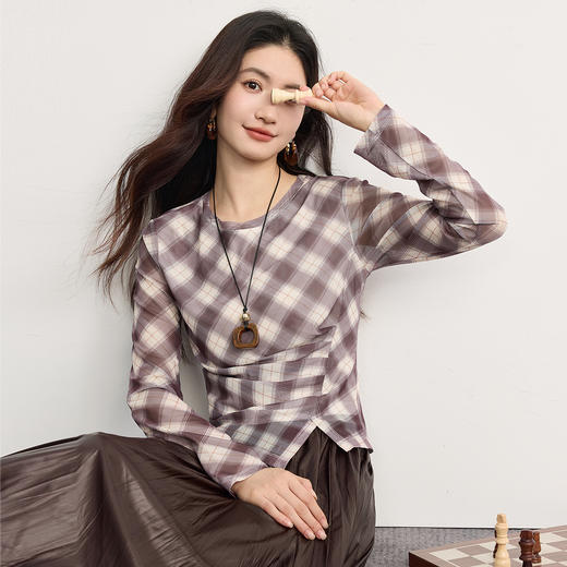 【10/1新品】熙世界可露丽风格纹T恤女长袖秋季设计感不规则收腰网纱打底上衣 商品图4