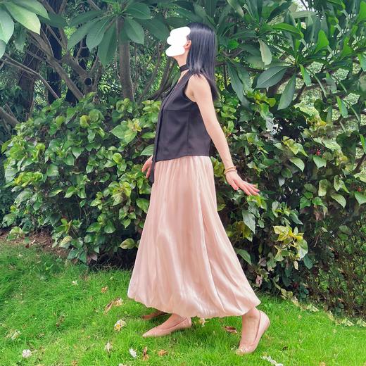 每一步都绽放流光【特妮娜 琉璃纱珠光花苞裙】珠光缎面 内衬细腻亲肤 视觉显高 修饰腿型 清新又仙气 松紧腰身 轻松搞定出游搭配 商品图4