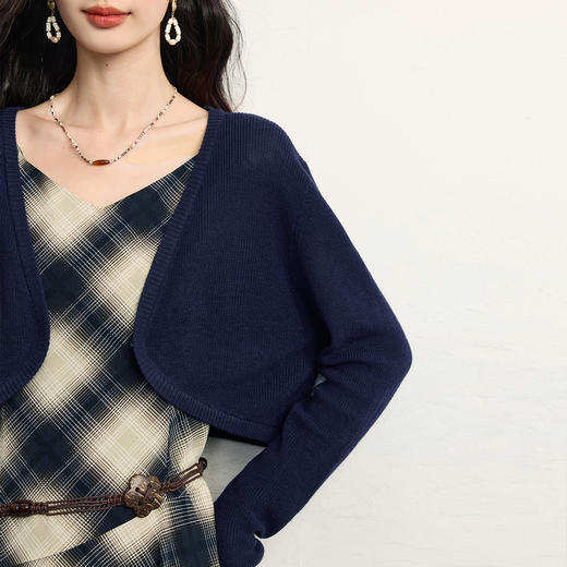 【10/1新品】熙世界复古老钱风针织开衫格纹吊带连衣裙两件套装女2025秋季新款 商品图4