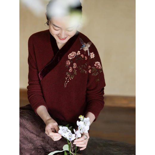 牧衣游原创 手工刺绣牦牛绒毛织混纺毛衣套头衫百搭保暖毛衣 弥光 商品图3