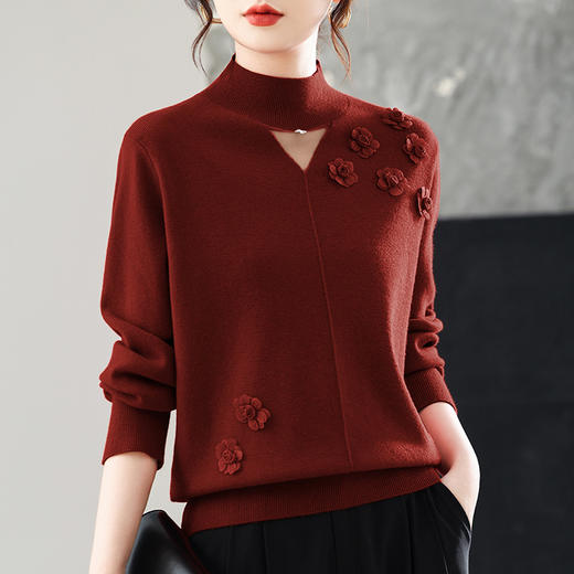 CC 25346气质上衣半高领打底衫减龄时髦立体花朵毛衣 商品图3