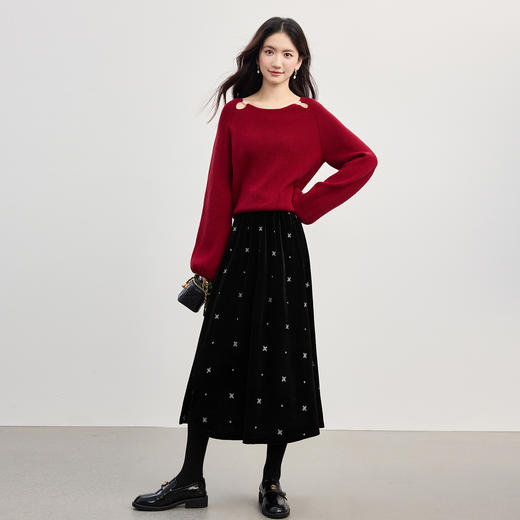 【10/1新品】熙世界赫本风黑金丝绒半身裙女秋冬新款雪花刺绣高腰显瘦a字半裙 商品图2