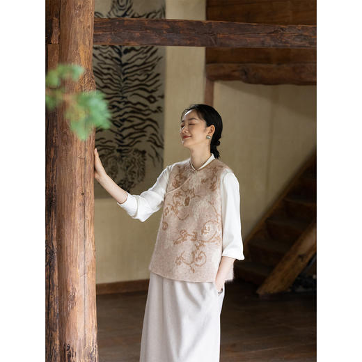 牧衣游原创 提花双色织毛织马夹新款软糯轻盈保暖百搭背心 壹禾 商品图1