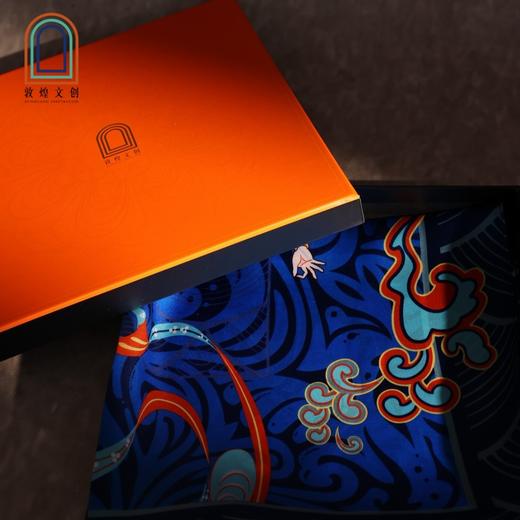 敦煌文创 繁花系列艺术丝巾（飞天） 商品图0