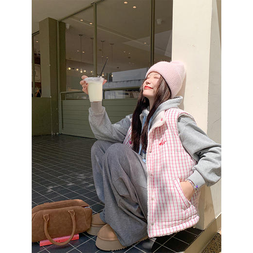 <曾小咸推荐>现货秒杀 ！微信超特价！复古双面穿格子马甲 日常259.99 立减140 秒杀119.99！刺绣卫衣 秒杀99.99！！ 商品图4