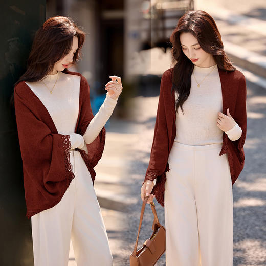 今年流行爆款披肩开衫2025秋季新款女装蕾丝拼接外搭羊毛斗篷外套 商品图3
