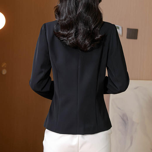 KQL A83N3188木耳边鸡心领西装法式优雅修身短外套 商品图3