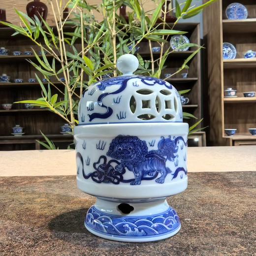 青花五狮香炉 商品图0