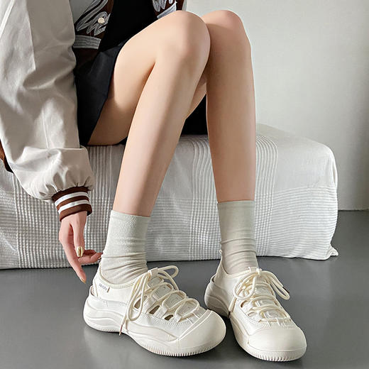 【特妮娜轻便镂空凉鞋】可游玩 可户外攀岩爬山 可日常穿 上脚轻鞋 镂空设计更透气 排水效便 百搭时尚款凉果好 脚床贴合足底 柔软防滑设计 Z# 商品图5