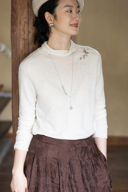 牧衣游原创 手工刺绣羊毛套头衫女冬新款细腻蓬松保暖毛衣 东云 商品图5