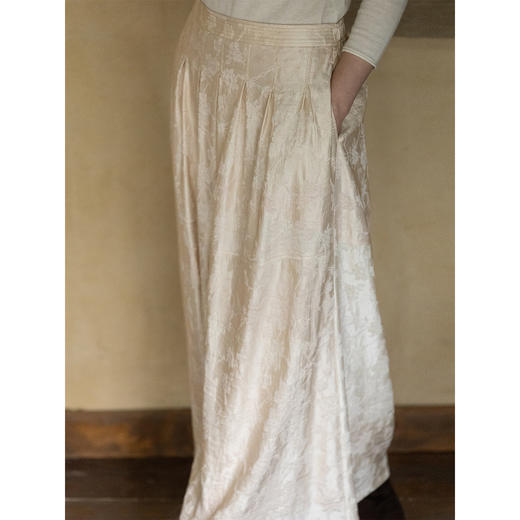 牧衣游原创 芍药提花半裙秋新款柔软轻盈宽松百搭A字半身裙 蜜尔 商品图1